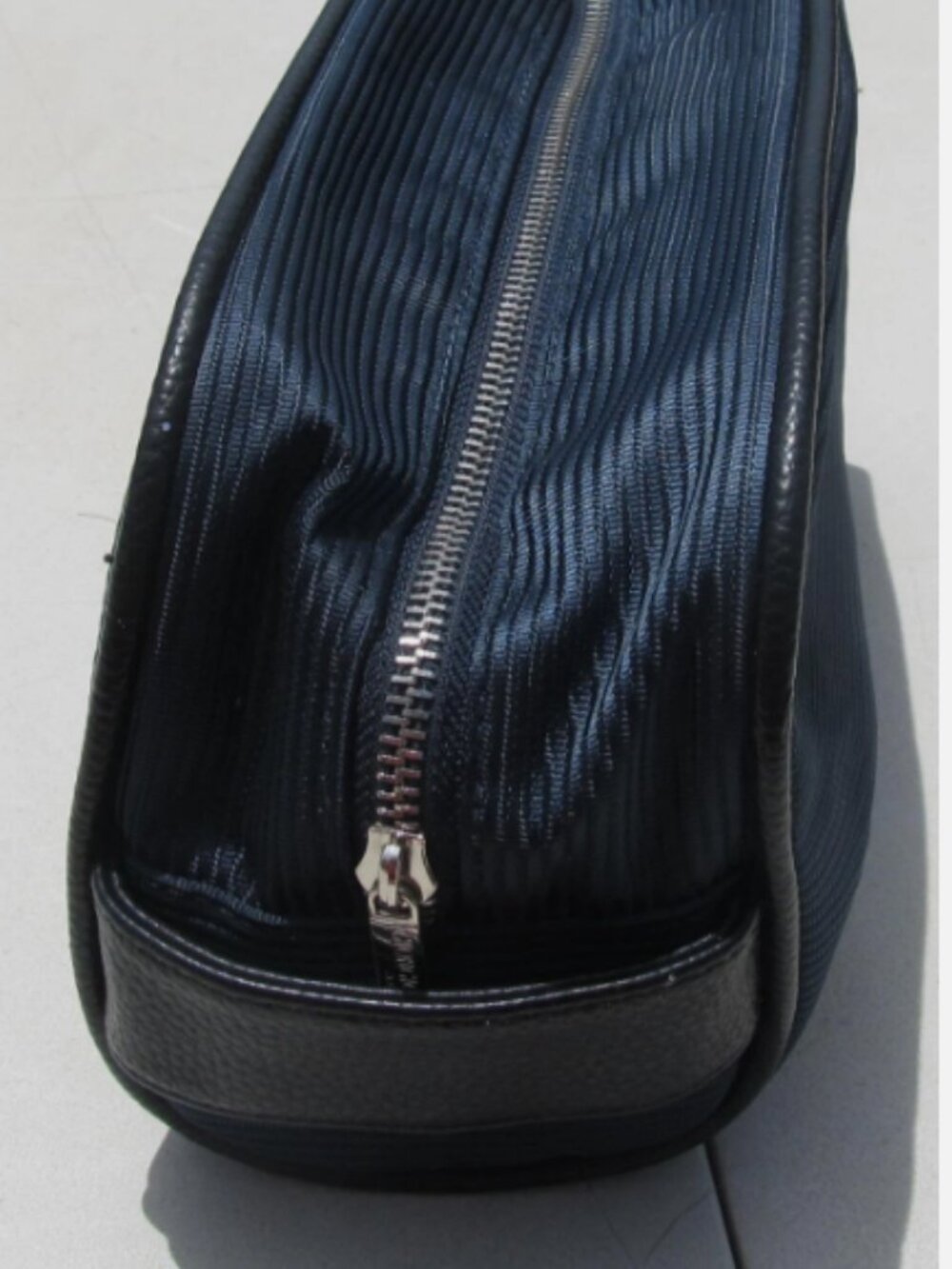 GIORGIO ARMANI~Cosmetics and Toiletries~Travel Bag for men~Black/blue